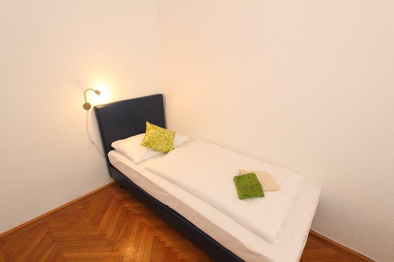 Checkvienna - Edelhof Apartments Εξωτερικό φωτογραφία